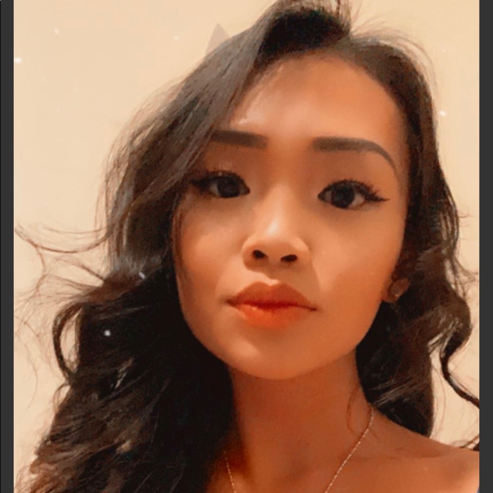 Meet your Posher, Whitney